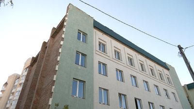 У будівлі в центрі Рівного житло для переселенців облаштовуватимуть за грантові гроші Німеччини