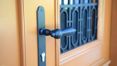 Відреставровані двері Відреставровані двері
