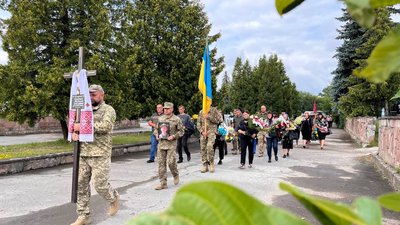 "Боровся за мирне майбутнє": У Тернополі попрощалися з Михайлом Гладким