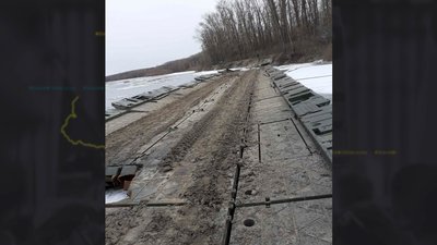 Наздогнали човнами й зупинили голіруч: як жителі Чернігівщини виловили понтонний міст росіян Наздогнали човнами й зупинили голіруч: як жителі Чернігівщини виловили понтонний міст росіян