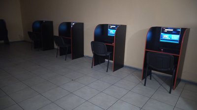 На Житомирщині правоохоронці викрили три підпільні гральні заклади