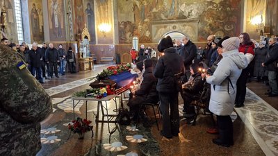 У Черкасах попрощалися із полеглим військовим
