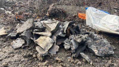 Уламки ракети, яка вдарила по транспортному депо у Харкові, 20 грудня 2023 року