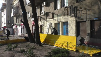 У Запоріжжі демонтували півсотні рекламних вивісок