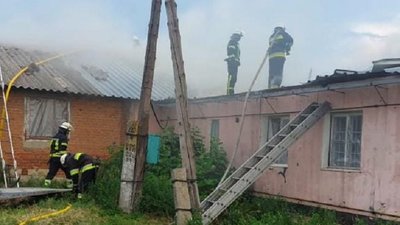 На Харківщині спалахнула пожежа на подвір’ї монастиря На Харківщині спалахнула пожежа на подвір’ї монастиря