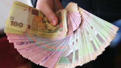 Назвали топ-3 професії на Волині із найбільшою зарплатою