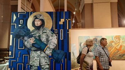 З Івано-Франківська відправлять картини 12 митців з Прикарпаття на виставку до Нью-Йорка