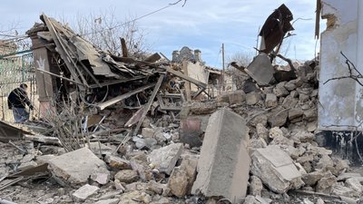 Херсон, обстріли, січень 2025, авіаудар, будинок