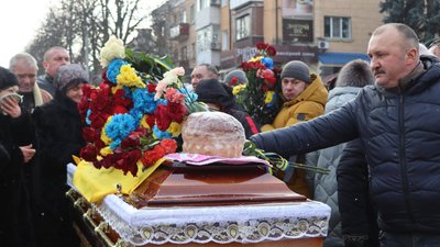 На Первомайщині попрощалися зі старшим солдатом Вадимом Сніжинським