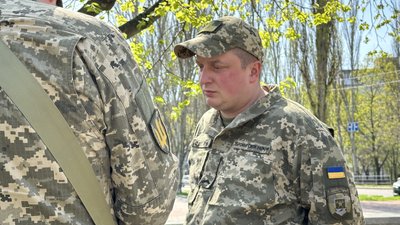 Сам просив повістку: з третьої спроби миколаївець потрапив на службу до лав ЗСУ Сам просив повістку: з третьої спроби миколаївець потрапив на службу до лав ЗСУ