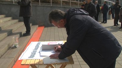 У Запоріжжі мітингували проти "тарифного геноциду" У Запоріжжі мітингували проти "тарифного геноциду"