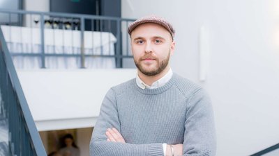 “Перші ластівки: Залежні”: огляд серіалу з коментарями креативного продюсера Євгена Туніка “Перші ластівки: Залежні”: огляд серіалу з коментарями креативного продюсера Євгена Туніка