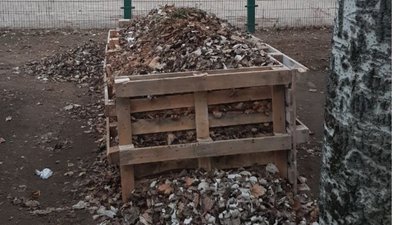 У запорізькому ОСББ із користю утилізують опале листя У запорізькому ОСББ із користю утилізують опале листя