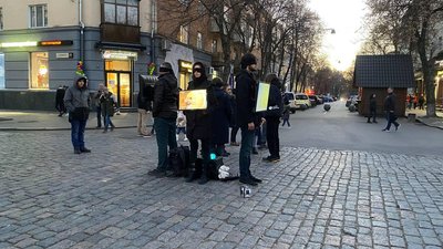 У Полтаві влаштували акцію на підтримку веганства У Полтаві влаштували акцію на підтримку веганства
