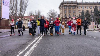 Традиційний новорічний забіг відбувся в Миколаєві Традиційний новорічний забіг відбувся в Миколаєві