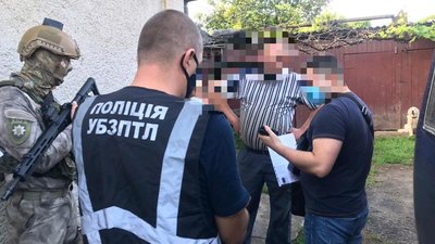 16 тис. євро з кожного. Двох чоловіків підозрюють у незаконному перевезенні людей до ЄС
