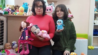 Як плюшеві зайці та синтепонові слони зцілюють від війни дитячі серця Як плюшеві зайці та синтепонові слони зцілюють від війни дитячі серця