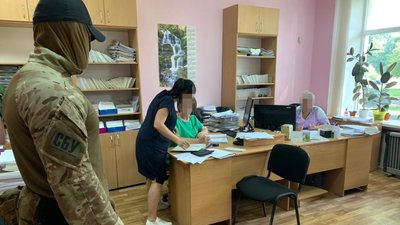 Керівництво "Сумихімпрому" підозрюють в організації схеми привласнення майна підприємства