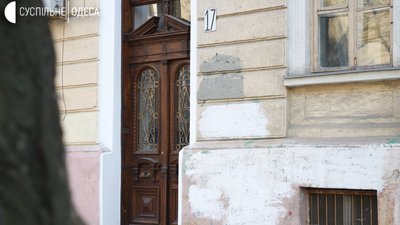 Відновити пам’ять. Чому влада Одеси не реставрує старовинні двері, та хто їх рятує натомість Відновити пам’ять. Чому влада Одеси не реставрує старовинні двері, та хто їх рятує натомість