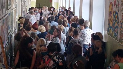 Понад 200 натюрмортів: у Херсоні відкрилась всеукраїнська виставка "Малюють діти України"