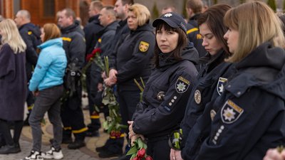"Вона дуже вірила у Перемогу". Друзі та колеги згадують загиблу речницю ДСНС Дніпропетровщини Євгенію Дудку "Вона дуже вірила у Перемогу". Друзі та колеги згадують загиблу речницю ДСНС Дніпропетровщини Євгенію Дудку