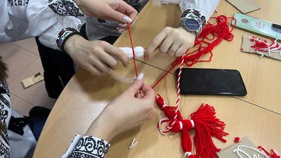 Процес виготовлення мартениць в Тернополі Процес виготовлення мартениць в Тернополі