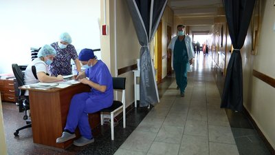 На Житомирщині вперше зробили лапароскопію кишкової непрохідності літньому пацієнтові На Житомирщині вперше зробили лапароскопію кишкової непрохідності літньому пацієнтові