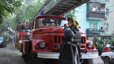 В Одесі у п'ятиповерхівці спалахнула пожежа: евакуювали 6 людей В Одесі у п'ятиповерхівці спалахнула пожежа: евакуювали 6 людей