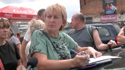 черга за гуманітаркою черга за гуманітаркою