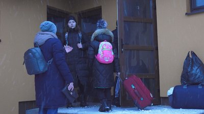 Діти перебувають в таборі відпочинку протягом місяця Діти перебувають в таборі відпочинку протягом місяця