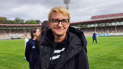Олена Федорова, тренерка школи фонду "Реал Мадрид" з Ірпеня Олена Федорова, тренерка школи фонду "Реал Мадрид" з Ірпеня