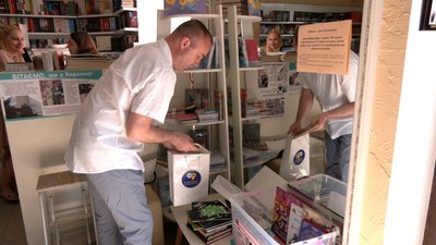 Релокована в Рівне книгарня збирає книги для дітей з деокупованої Херсонщини