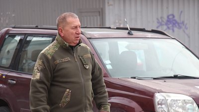 Литовці передали авто для військових з Сумщини Литовці передали авто для військових з Сумщини