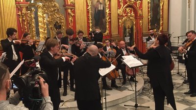 Андріївська церква у Києві знову відкрилася для вірян та туристів Андріївська церква у Києві знову відкрилася для вірян та туристів
