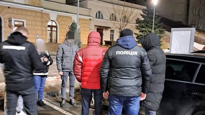Затримали тернополянина, який допомагав виїхати за кордон Затримали тернополянина, який допомагав виїхати за кордон