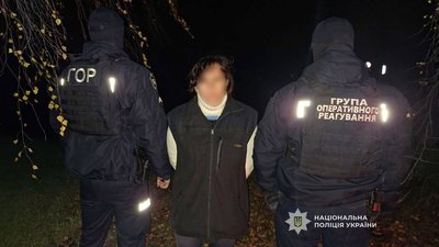 Наркотики на Чернігівщині: жінку підозрюють у пересиланні наркотиків до в'язниці