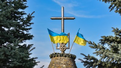 На Чернігівщині 10 червня поховали військових Івана Грищенка та Сергія Куделя