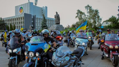 Байкери "Мотопробігу єдності" відвідали Черкаси