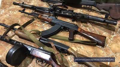 "Встановлюють місце перебування". На Закарпатті розшукують чоловіка, який незаконно утримував жінку