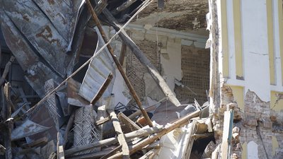 Російська ракета зруйнувала пам'ятки архітектури у Харкові Російська ракета зруйнувала пам'ятки архітектури у Харкові