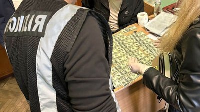 Інвалідність за 5 500 доларів: на Львівщині викрили медичних працівниць