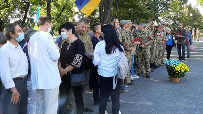 У Харкові вшановують пам’ять захисників України У Харкові вшановують пам’ять захисників України