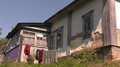 Будинок, в якому жили діти з матір'ю та співмешканцем