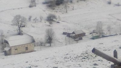 Прикарпатське село засипало снігом Прикарпатське село засипало снігом