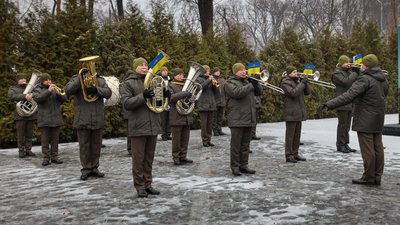 На Дніпропетровщині вшанували пам’ять загиблих військових – ФОТОРЕПОРТАЖ На Дніпропетровщині вшанували пам’ять загиблих військових – ФОТОРЕПОРТАЖ
