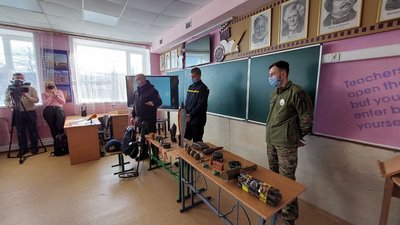 У Миколаєві учням ліцею розповіли про вибухонебезпечні предмети