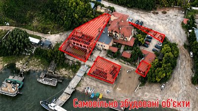 На Кам’янеччині власнику готельного комплексу повідомлено про підозру