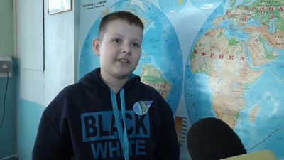 "Пізнаємо природу": учні одного з житомирських ліцеїв на інтерактивному уроці вчилися очищати воду "Пізнаємо природу": учні одного з житомирських ліцеїв на інтерактивному уроці вчилися очищати воду