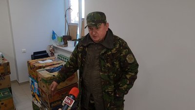 Тернопільські волонтери везуть військовим дві тони допомоги Тернопільські волонтери везуть військовим дві тони допомоги