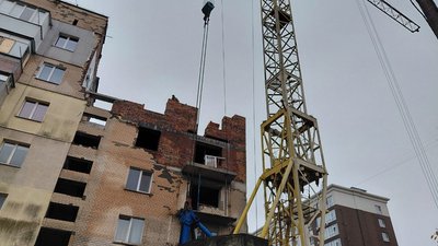 Реставрація будинку після вибуху